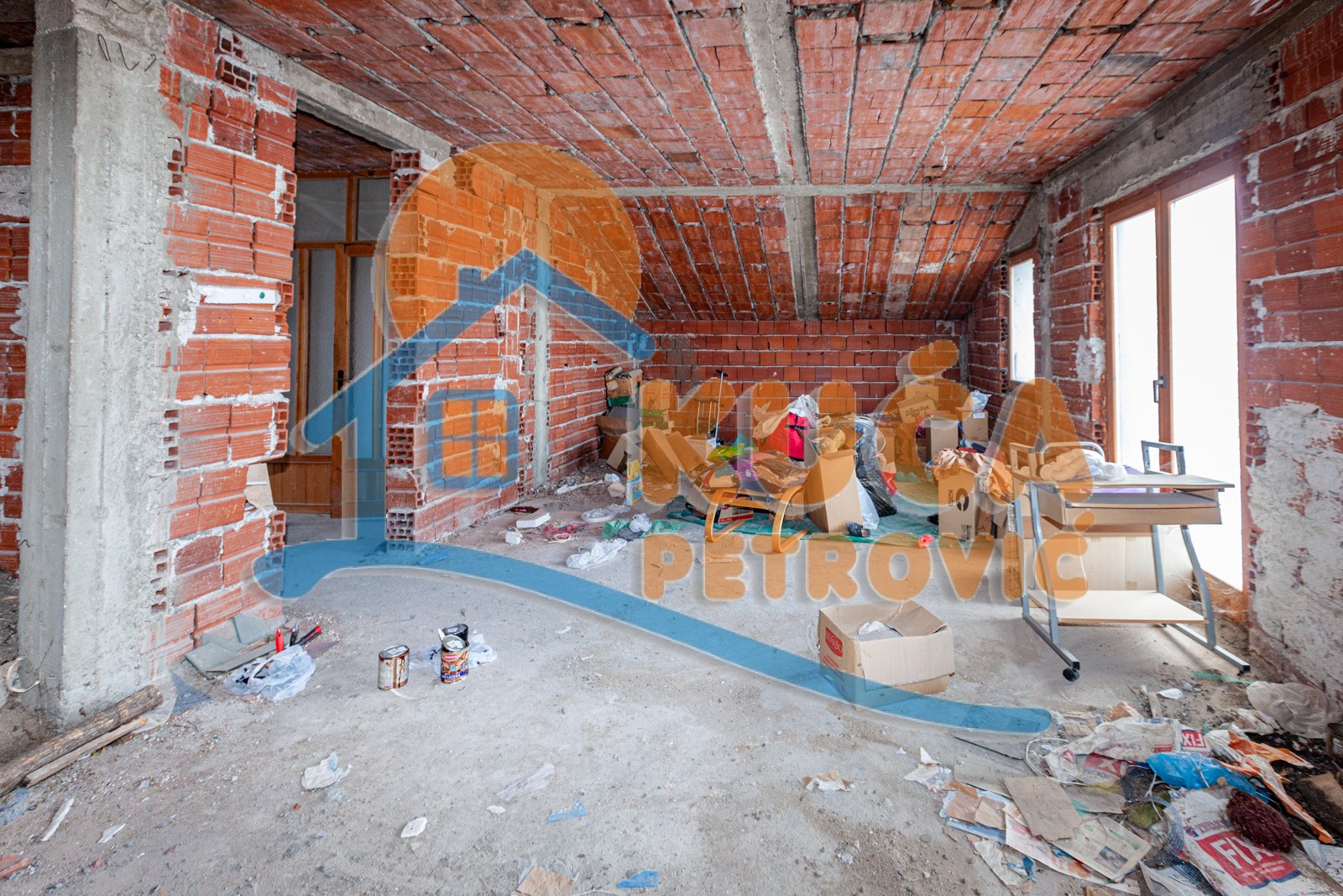 četvorosobna kuća, 323 m2, Brzi Brod, Timočka ID: p-04939 23