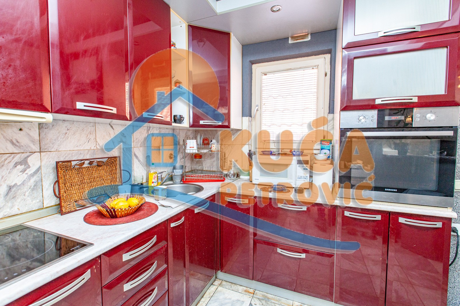 četvorosobna kuća, 324 m2, Centar, Primorska ID: p-02956 20