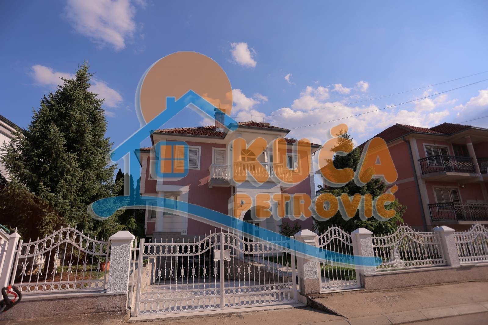 četvorosobna kuća, 332 m2, Durlan, Despota Djurdja ID: p-06868 1