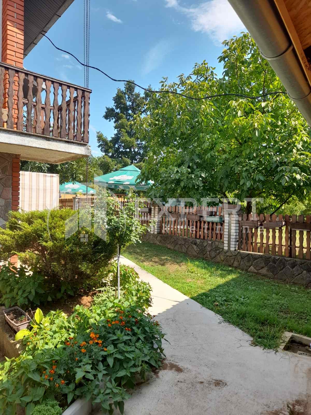 četvorosobna kuća, 350 m2, Knić, Knić ID: p-06454 2