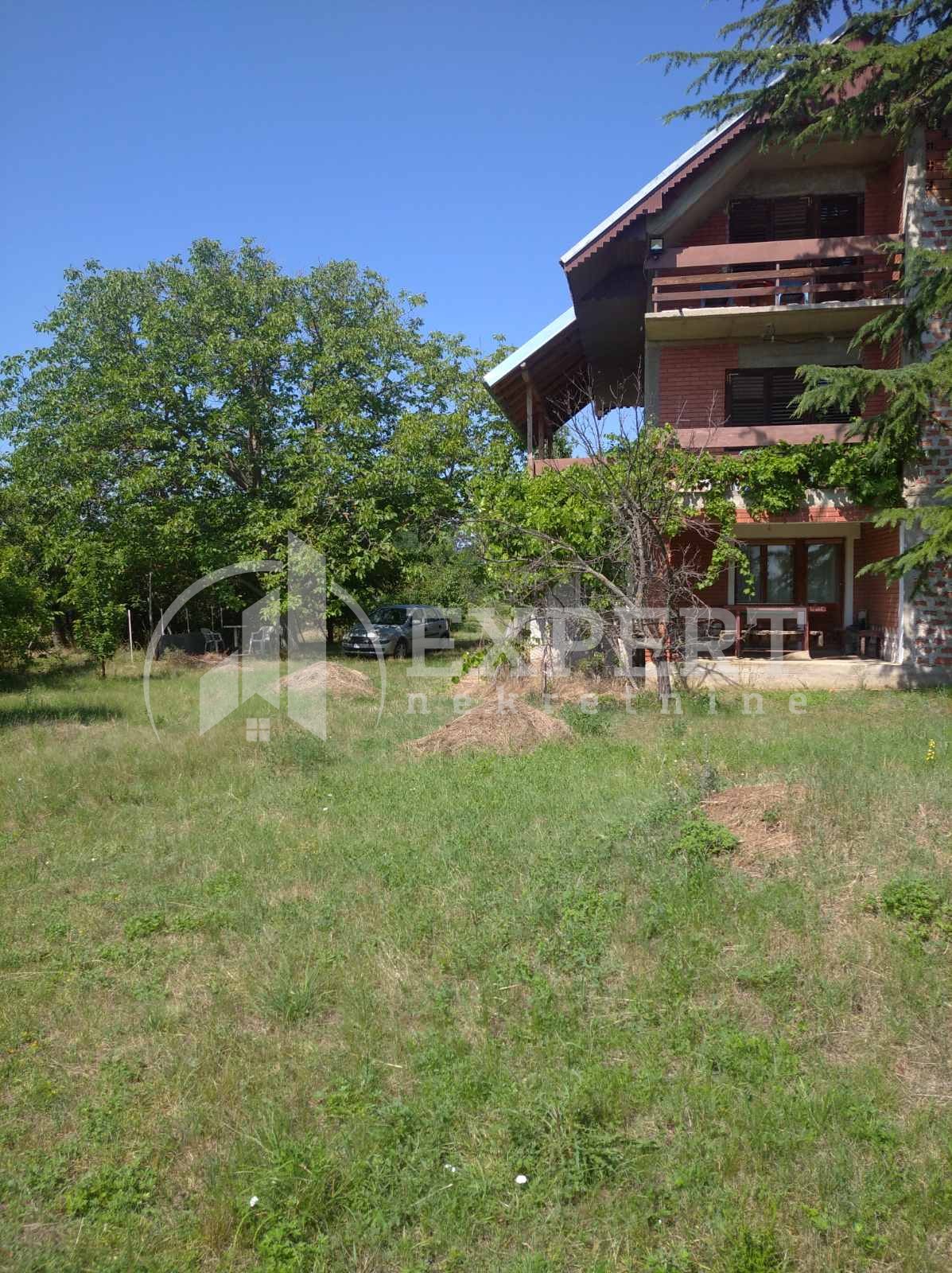 četvorosobna kuća, 360 m2, Jovanovac, Jovanovac ID: p-06055 9
