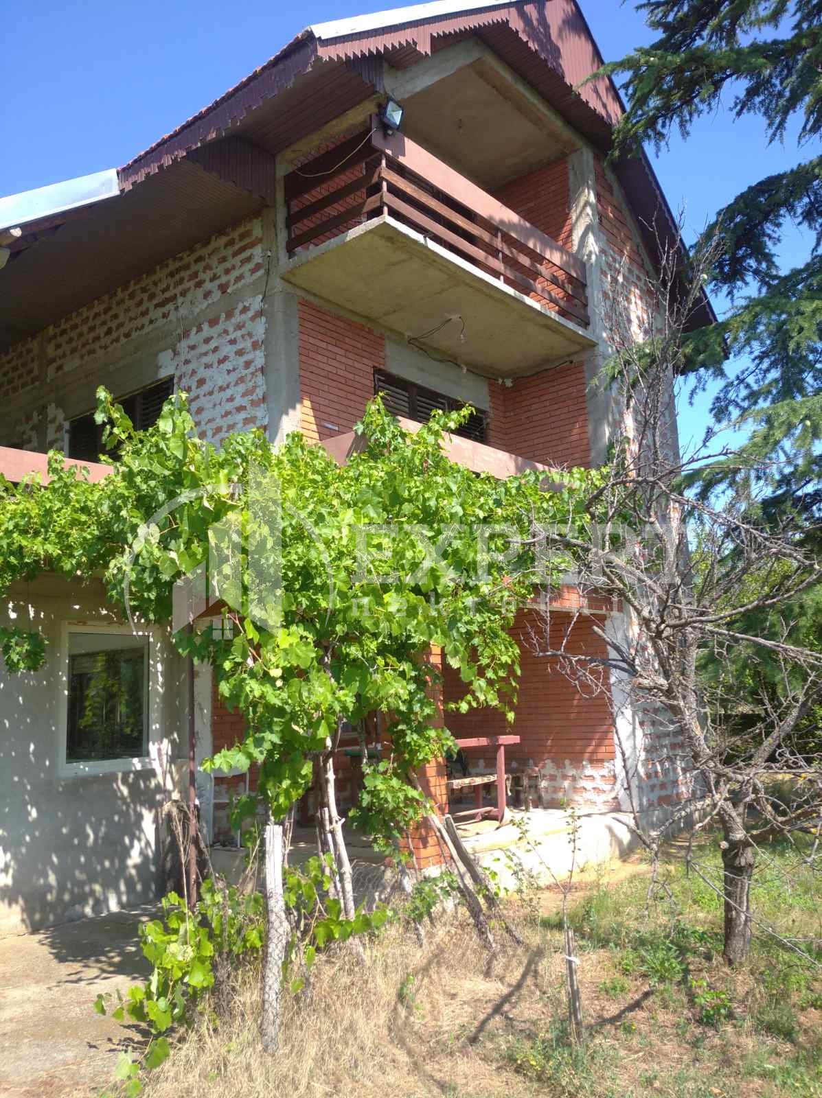 četvorosobna kuća, 360 m2, Jovanovac, Jovanovac ID: p-06055 1