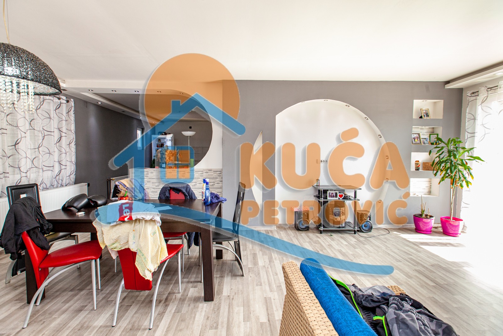 četvorosobna kuća, 375 m2, Medoševac, Medoševac ID: p-03172 6