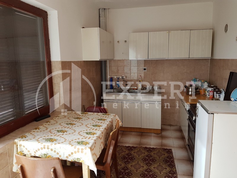 četvorosobna kuća, 376 m2, Krajkovac, Krajkovac ID: p-08212 12