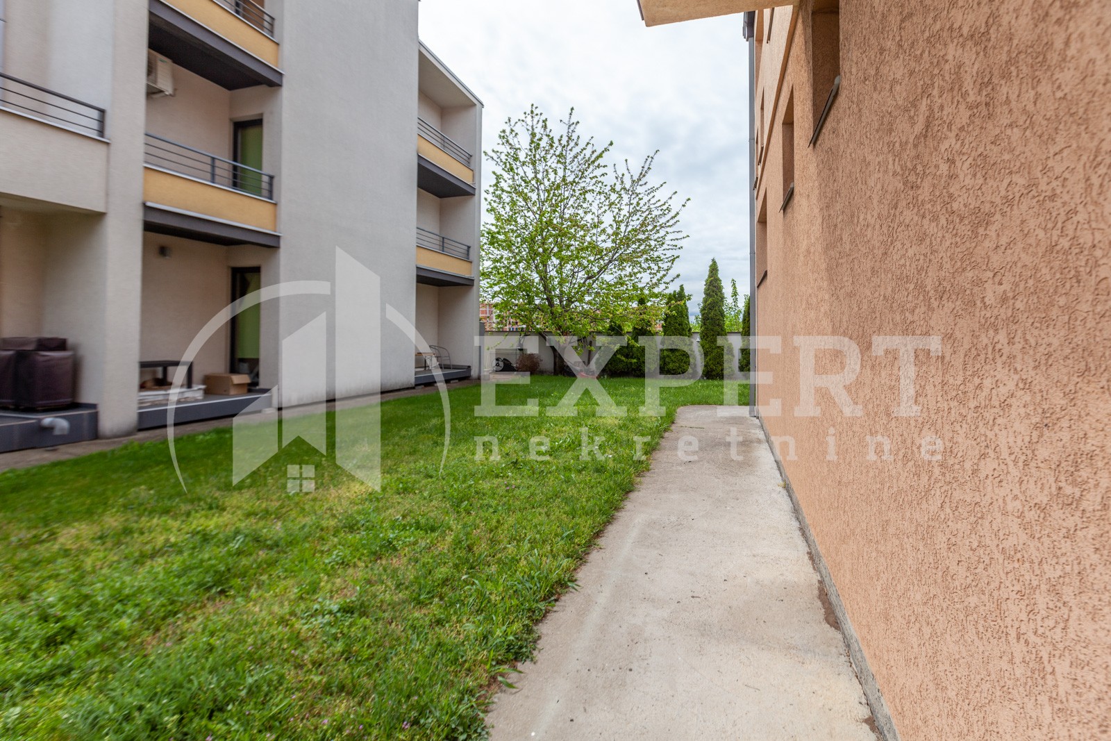 četvorosobna kuća, 410 m2, Pantelej, Somborski bulevar ID: p-08597 2