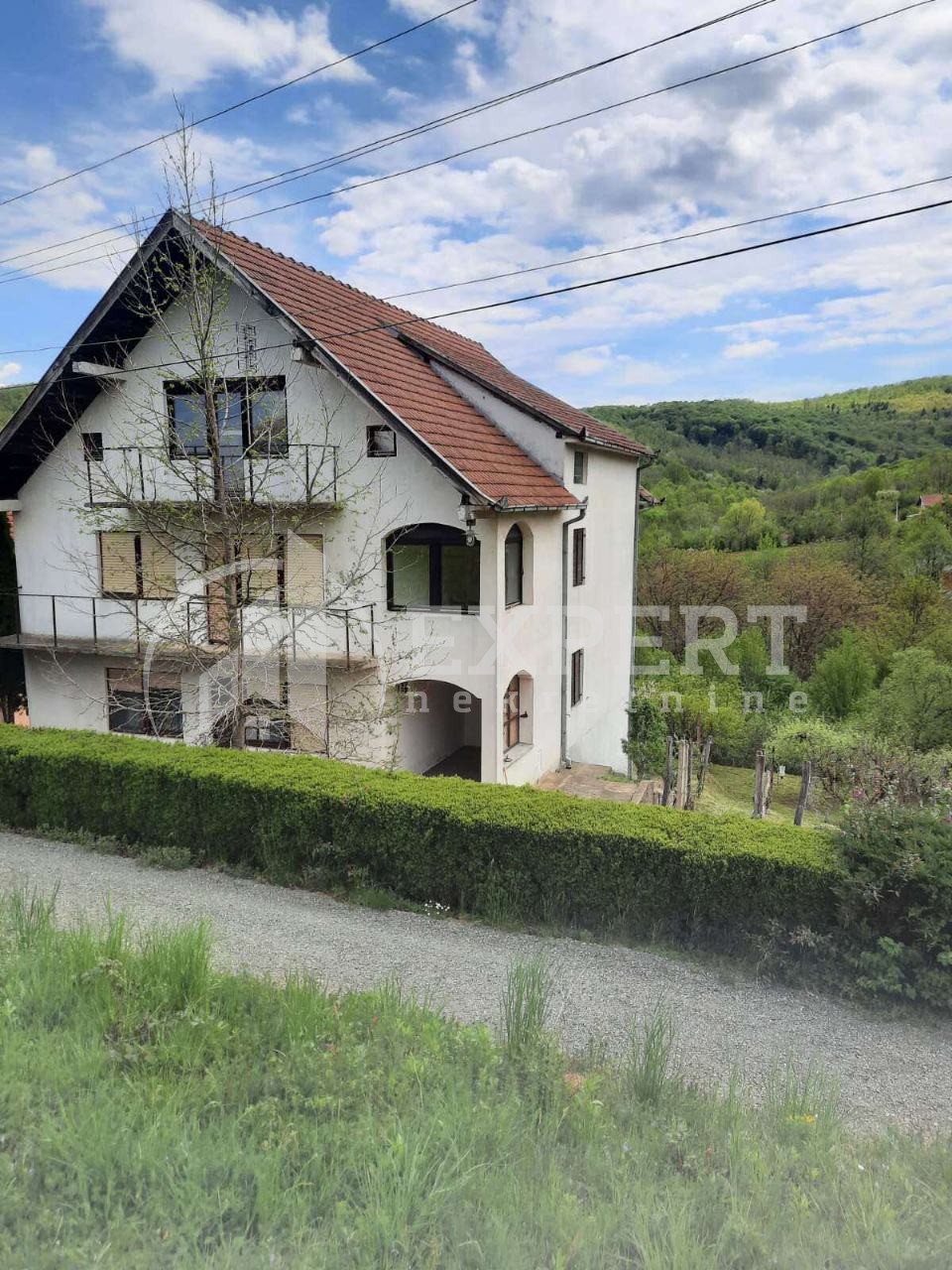 četvorosobna kuća, 432 m2, Bulevar srpskih ratnika ID: p-05656 2