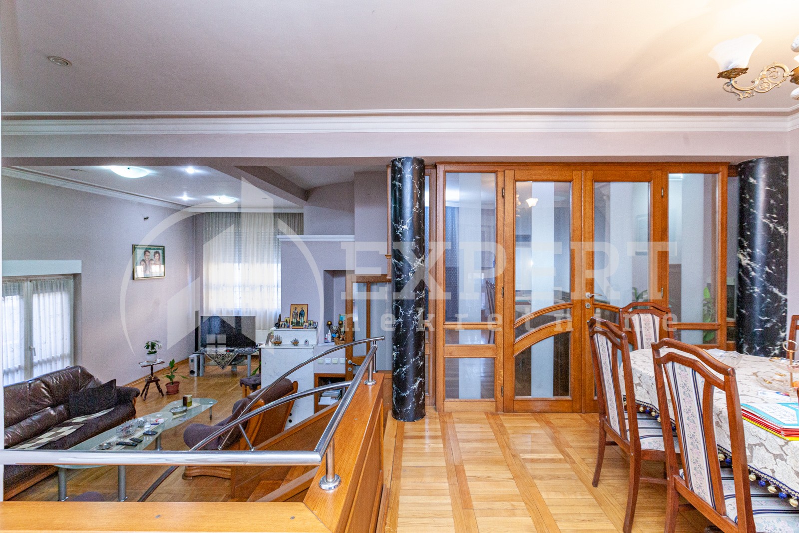 četvorosobna kuća, 450 m2, Centar, Jug Bogdanova ID: p-05303 8