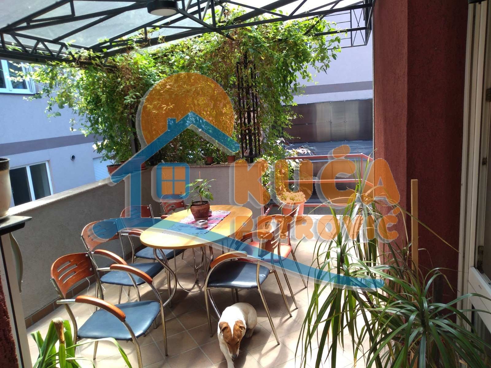 četvorosobna kuća, 450 m2, Centar, Jug Bogdanova ID: p-05303 4