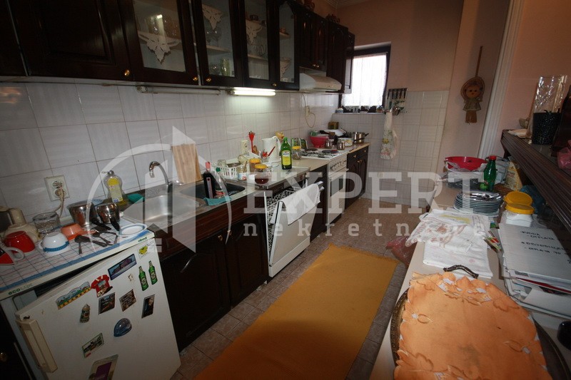 četvorosobna kuća, 456 m2, Durlan, Donjovrežinska ID: p-01617 8