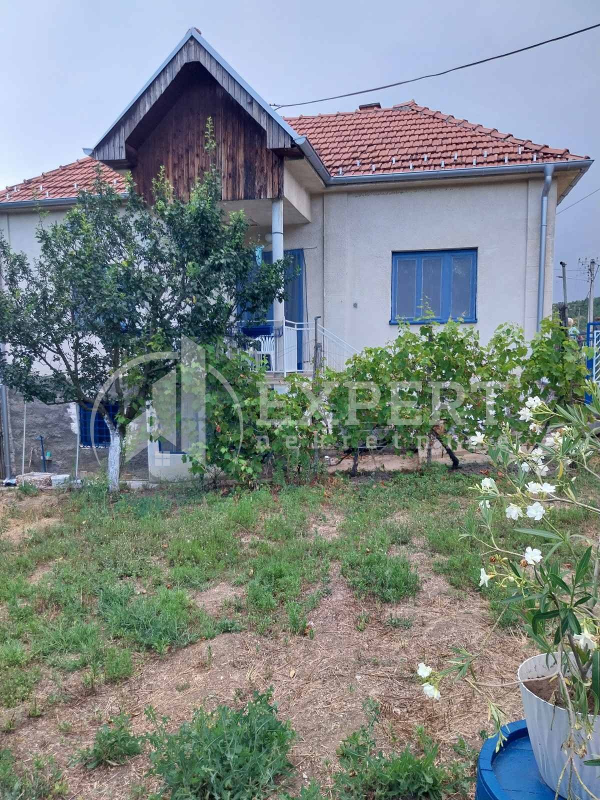 četvorosobna kuća, 53 m2, Niška ID: p-09313 1