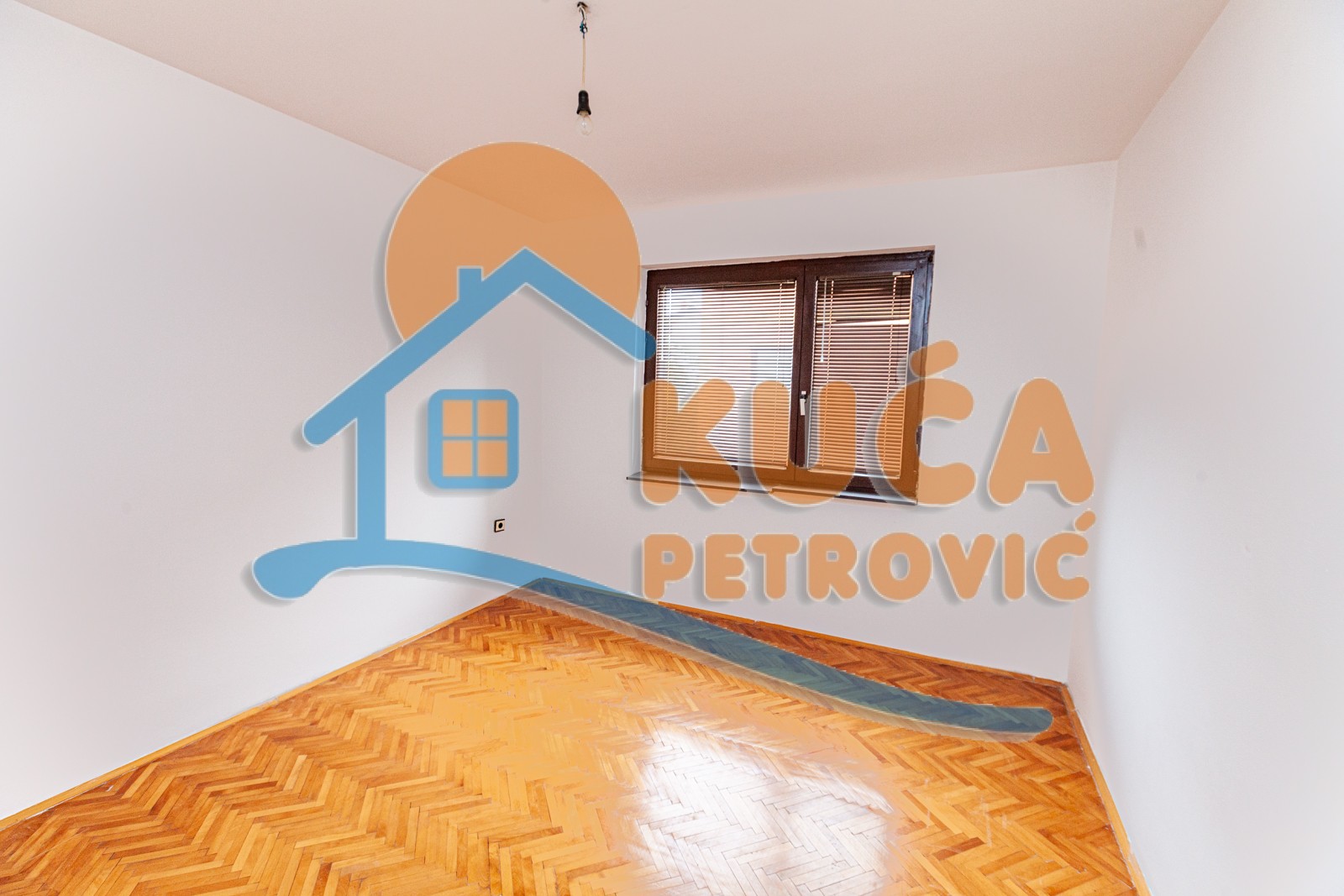 četvorosobna kuća, 560 m2, Pantelej, Krfska ID: p-04579 26