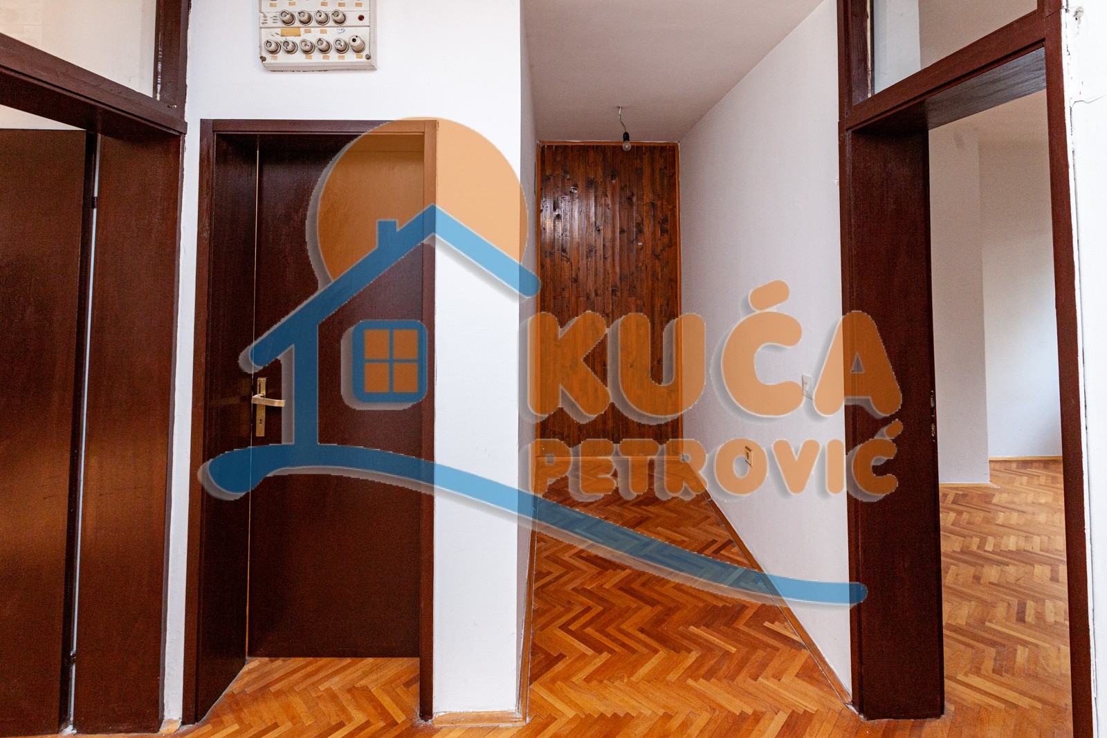 četvorosobna kuća, 560 m2, Pantelej, Krfska ID: p-04579 28