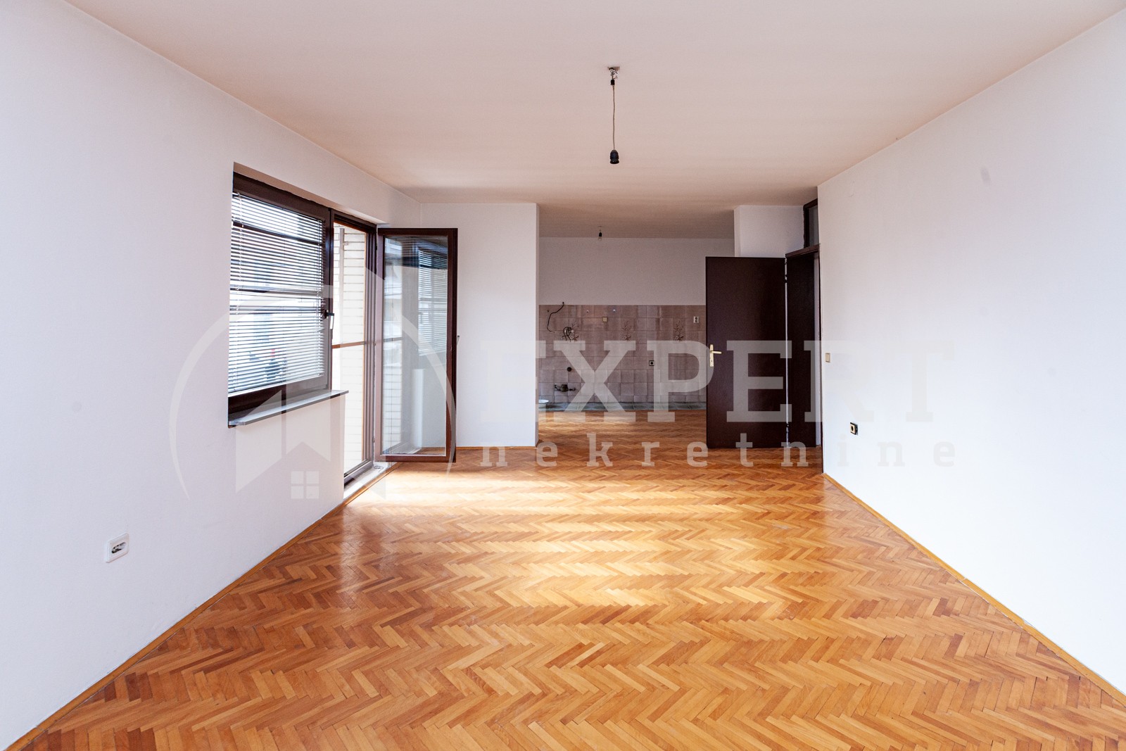 četvorosobna kuća, 560 m2, Pantelej, Krfska ID: p-04579 21