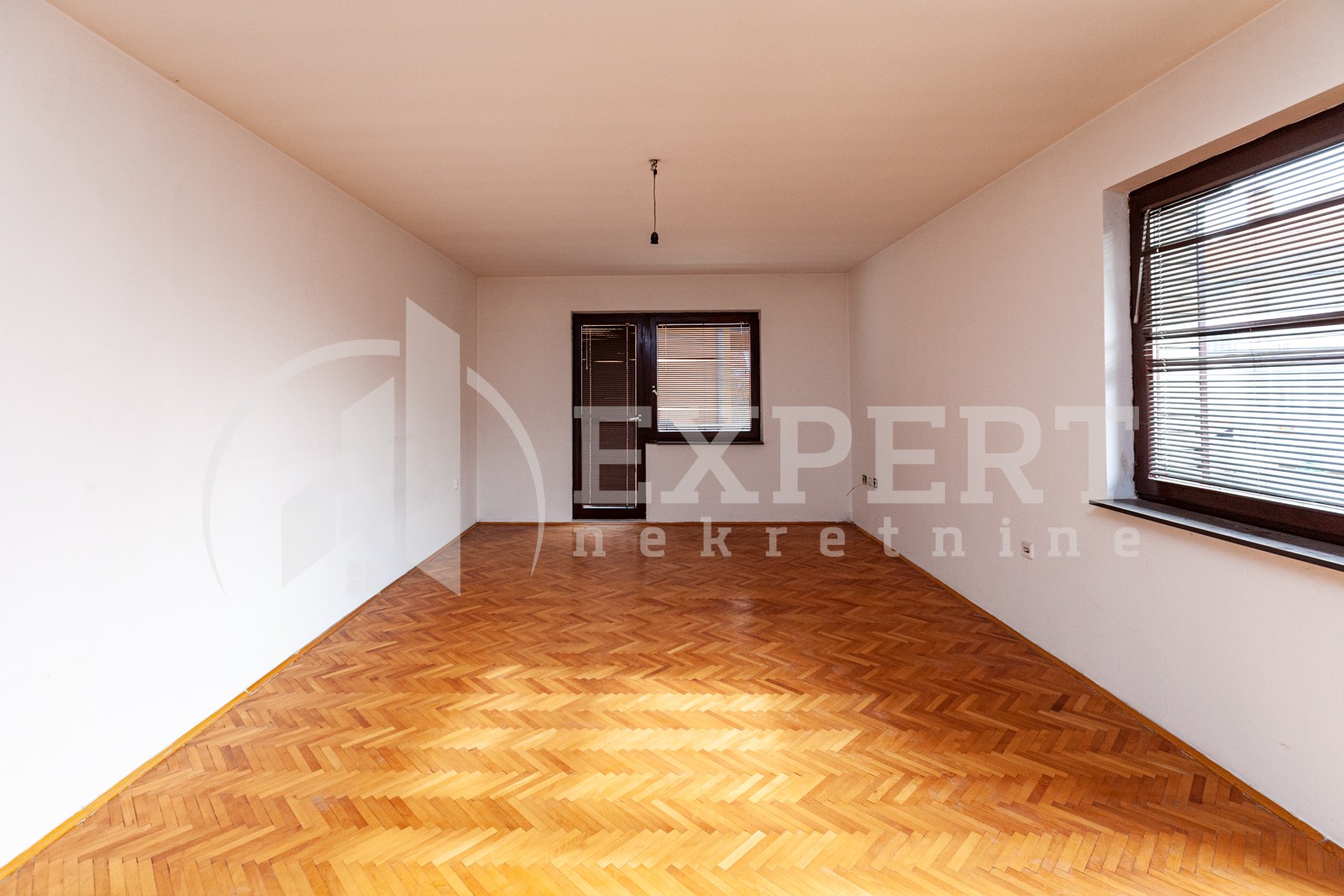 četvorosobna kuća, 560 m2, Pantelej, Krfska ID: p-04579 22