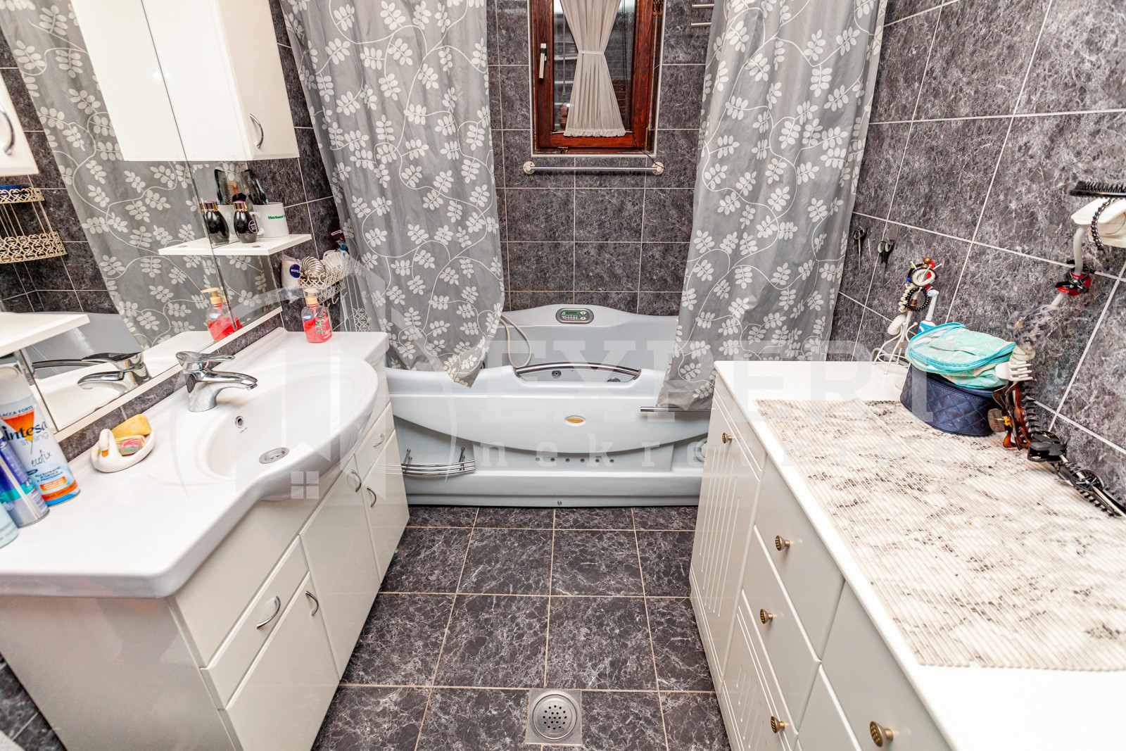 četvorosobna kuća, 560 m2, Pantelej, Krfska ID: p-04579 17