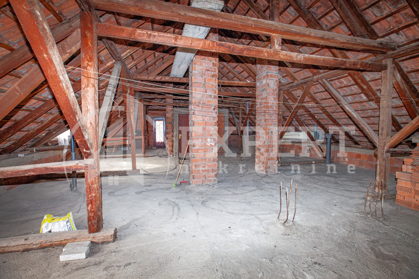 četvorosobna kuća, 560 m2, Pantelej, Krfska ID: p-04579 30