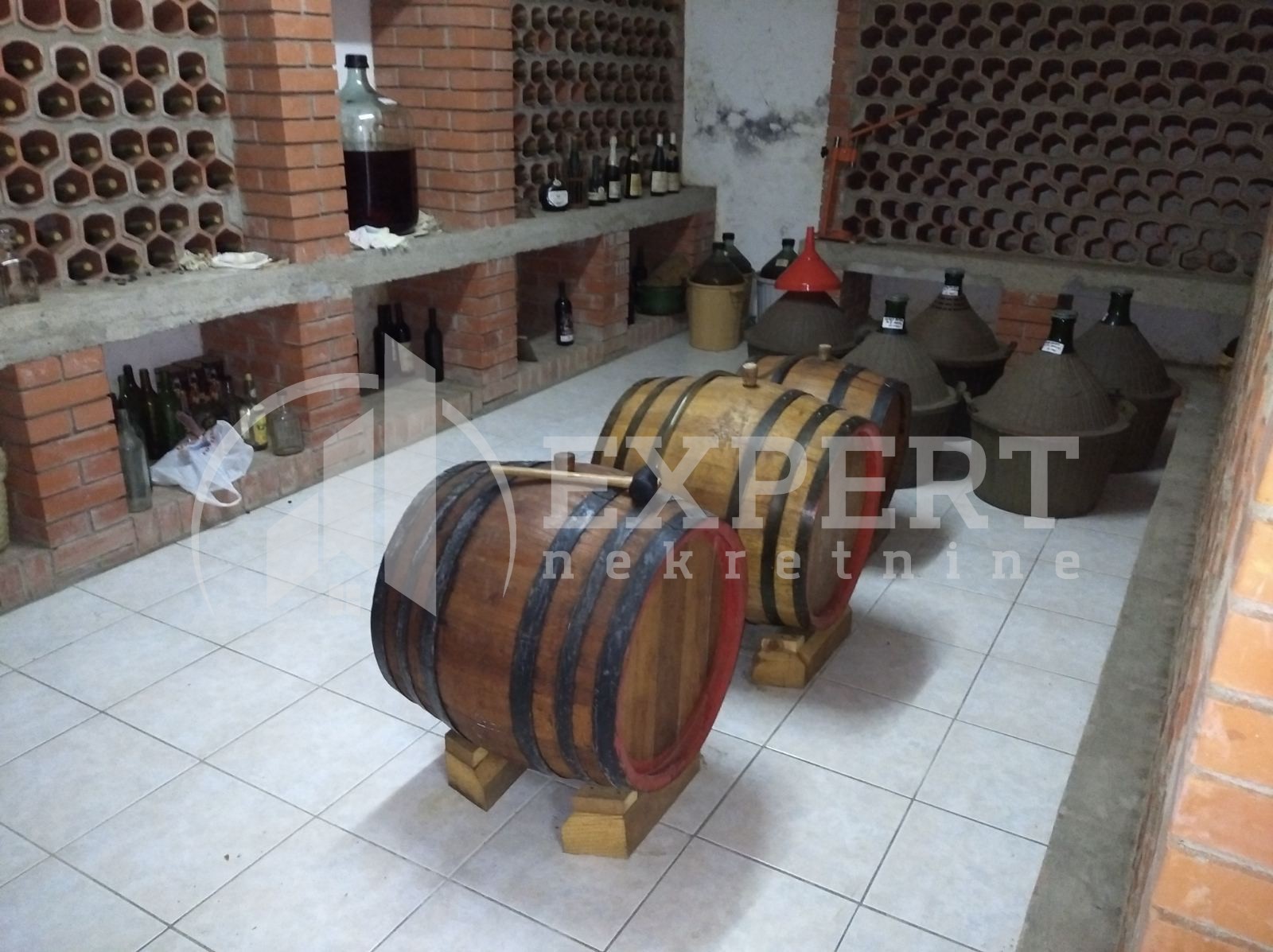 četvorosobna kuća, 561 m2, Palilula, Bubanjska ID: p-01086 41