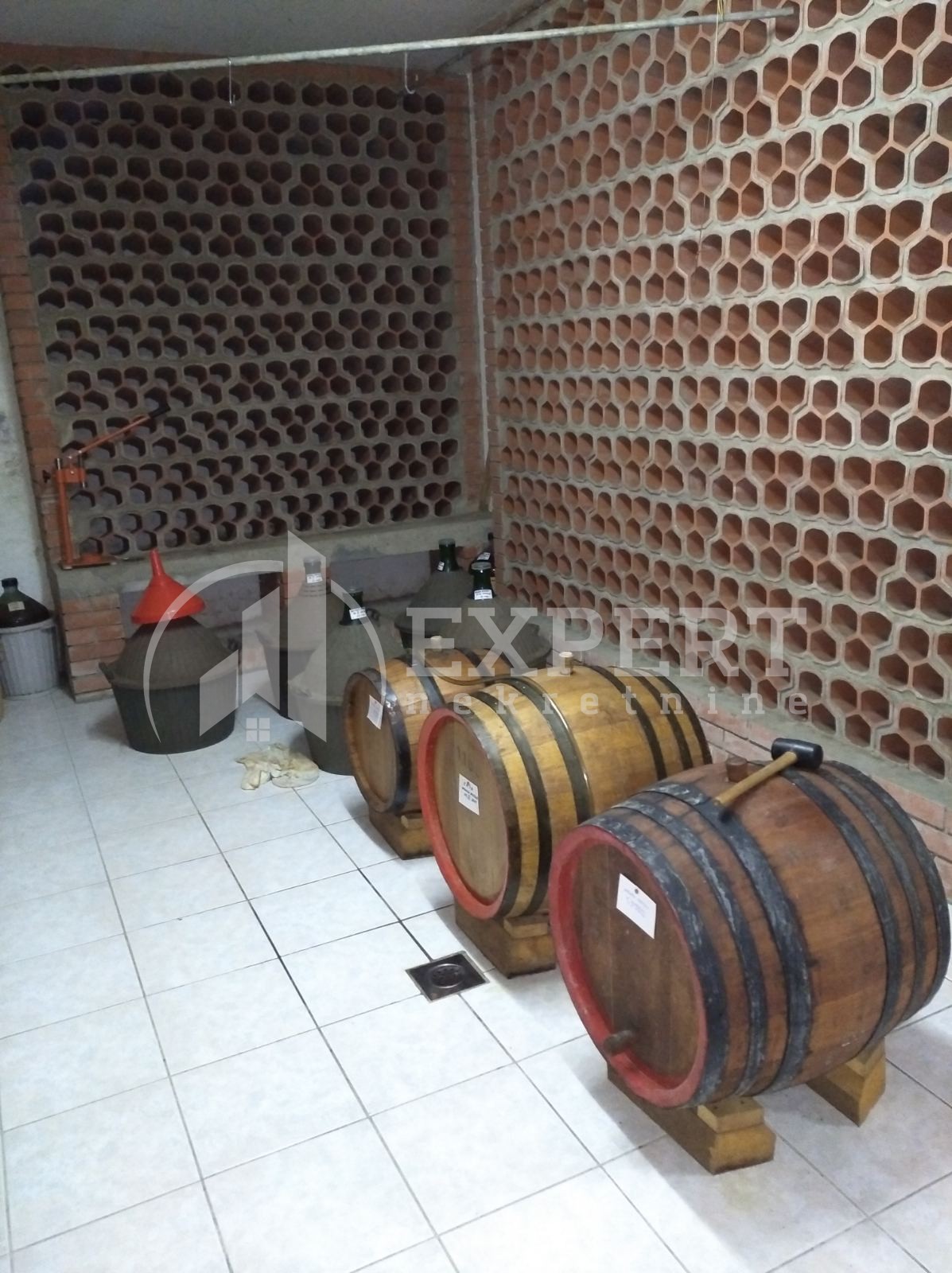 četvorosobna kuća, 561 m2, Palilula, Bubanjska ID: p-01086 42