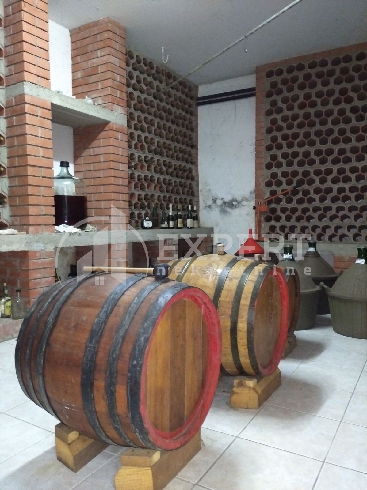 četvorosobna kuća, 561 m2, Palilula, Bubanjska ID: p-01086 43