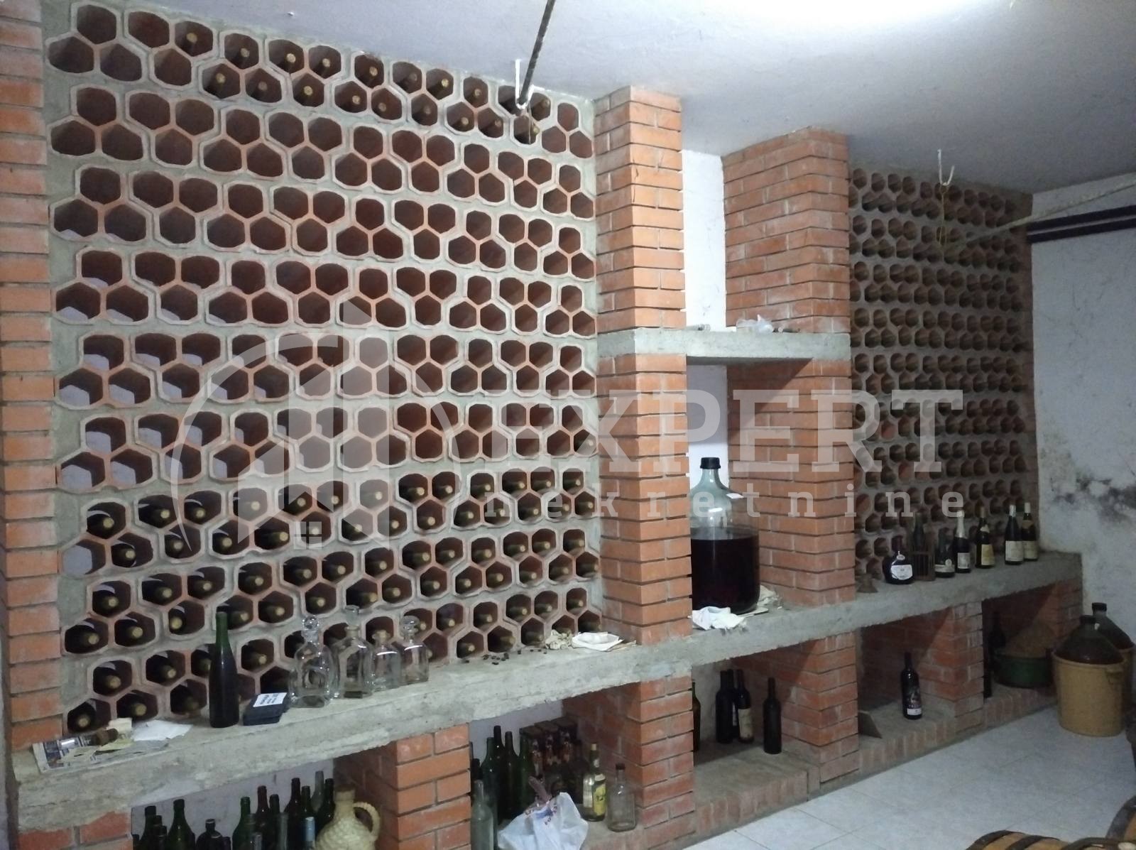 četvorosobna kuća, 561 m2, Palilula, Bubanjska ID: p-01086 44