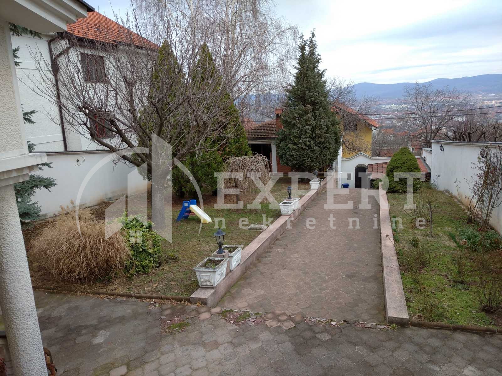 četvorosobna kuća, 561 m2, Palilula, Bubanjska ID: p-01086 48