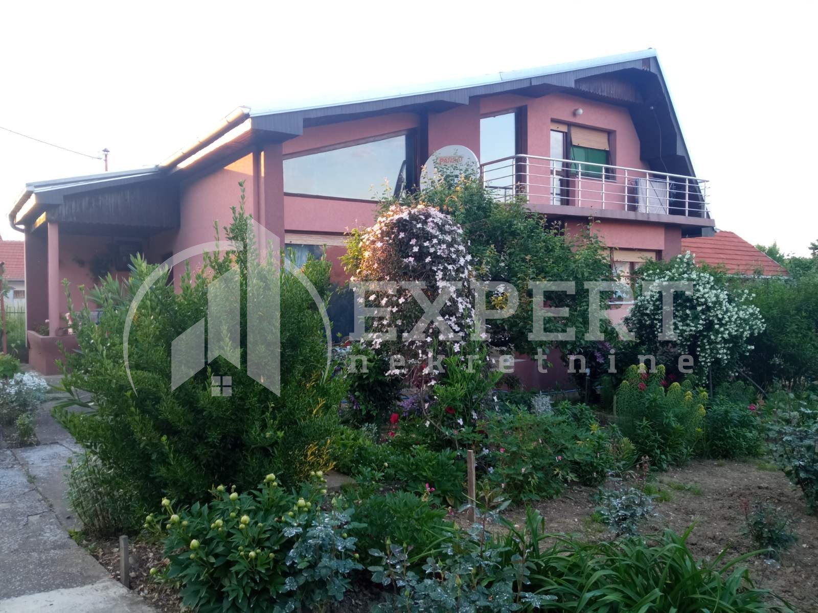 četvorosobna kuća, 680 m2, Donja Trnava, Donja Trnava ID: p-08721 1