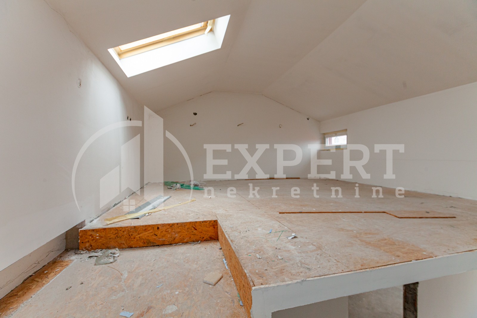 četvorosobna kuća, 79 m2, Durlan, Matejevački put ID: p-04338 15