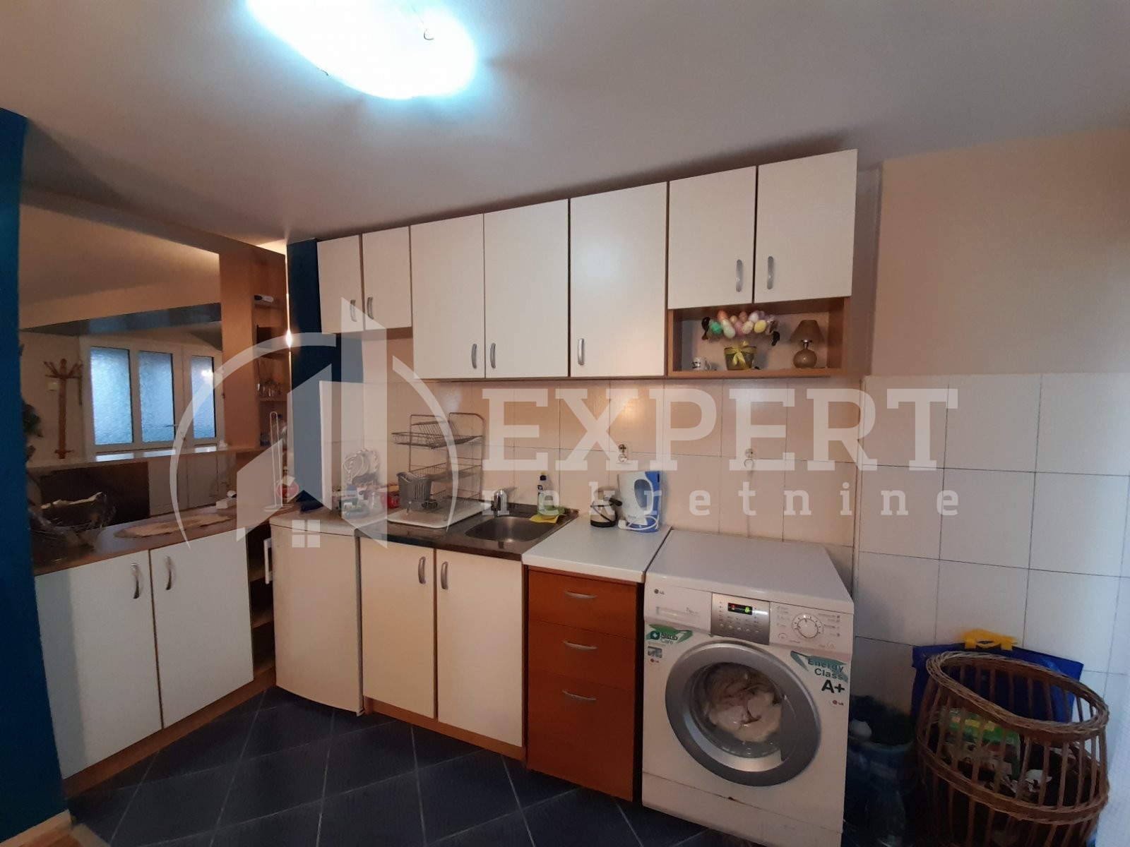 Dvosoban stan, 100 m2, Donja Vrežina, Skopska ID: i-010912 9