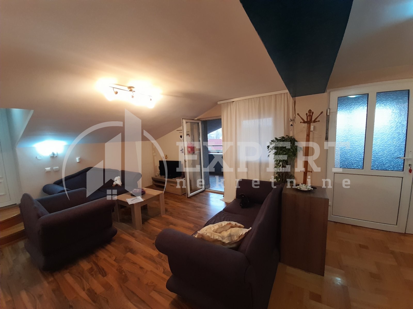 Dvosoban stan, 100 m2, Donja Vrežina, Skopska ID: i-010912 2