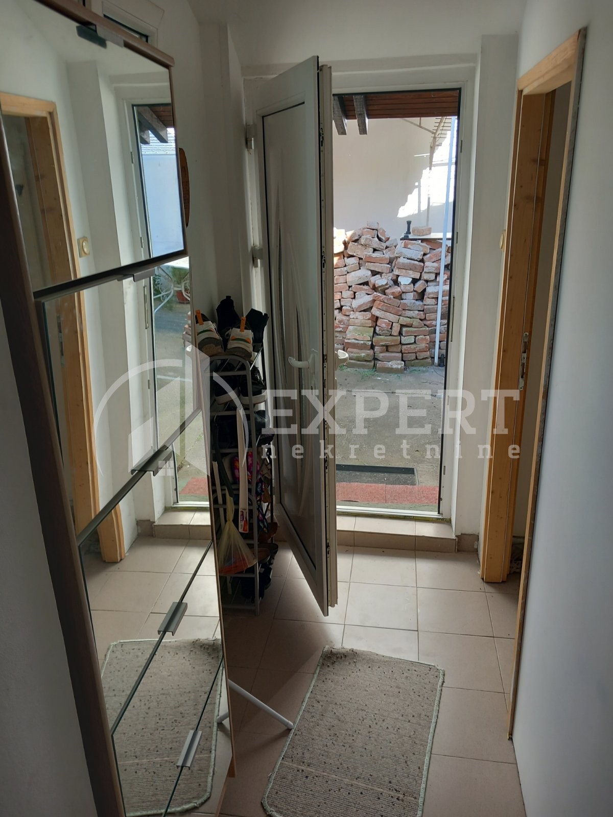 Dvosoban stan, 72 m2, Kičevo, Šumadijska ID: p-011261 9