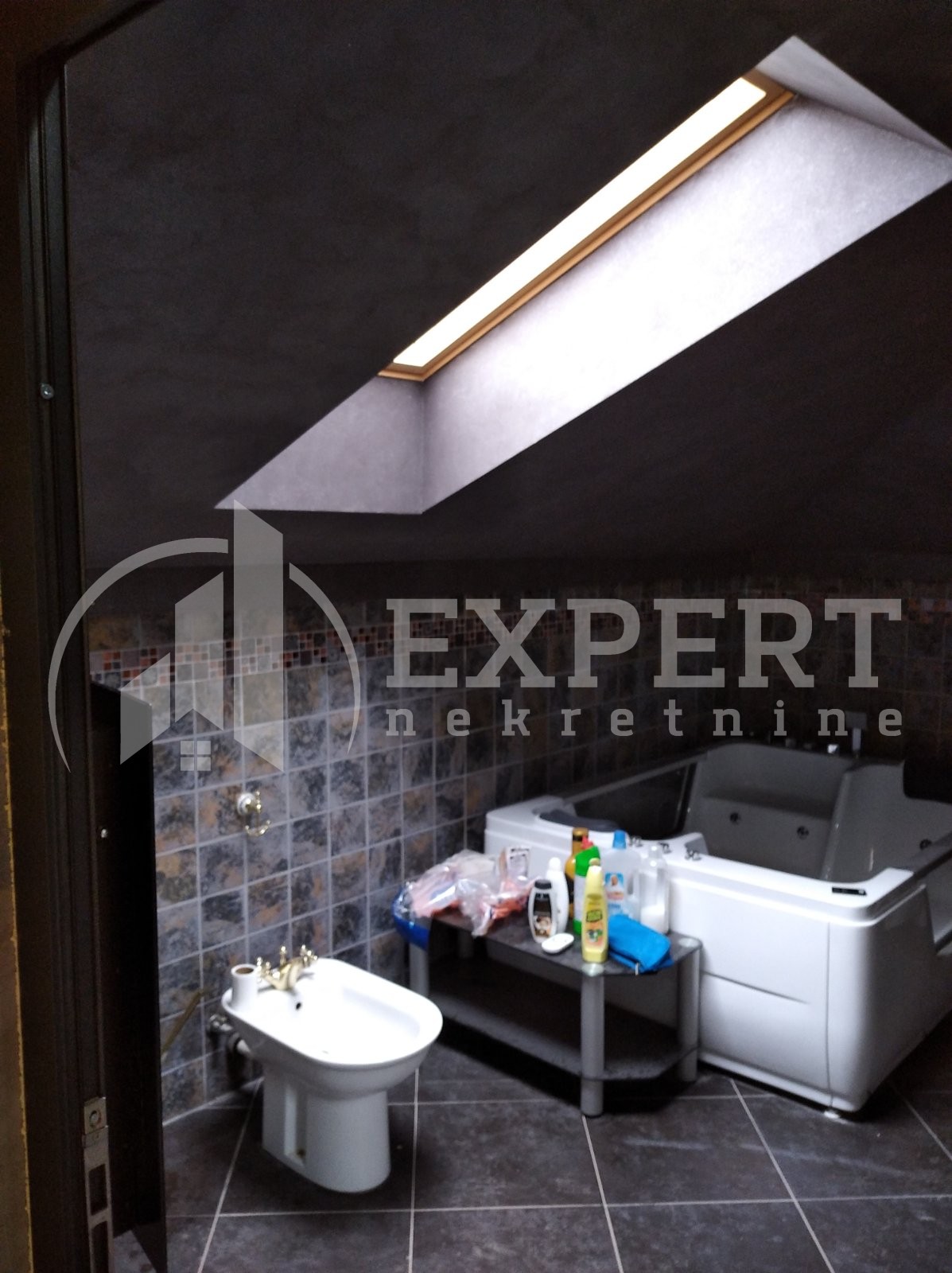 Dvosoban stan, 134 m2, Jagodin Mala, Knjaževačka ID: p-01044 21