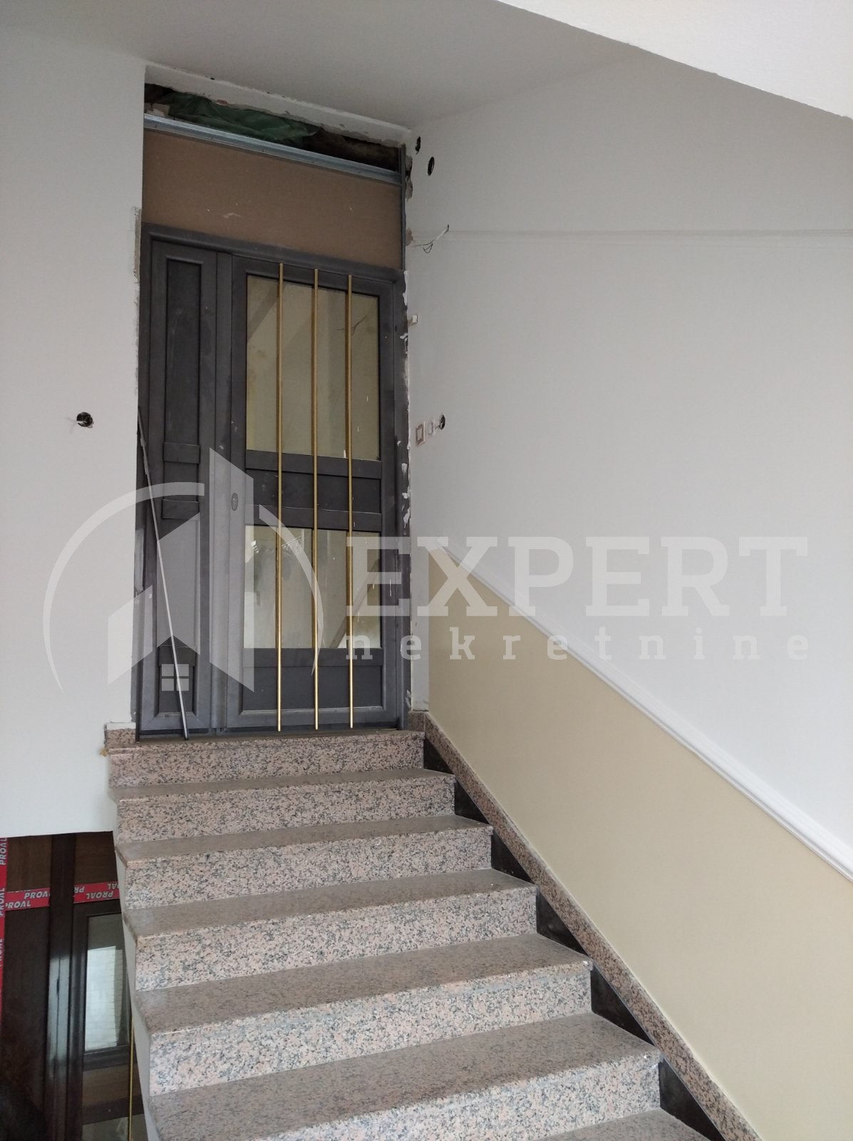 Dvosoban stan, 134 m2, Jagodin Mala, Knjaževačka ID: p-01044 3