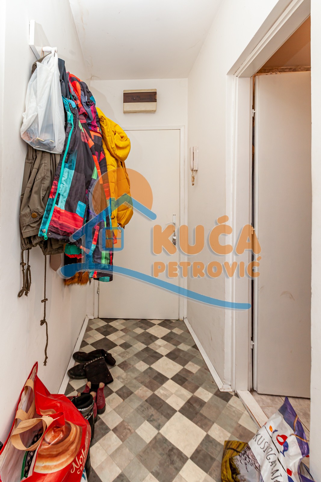 Dvosoban stan, 42 m2, Vojna bolnica, Nikole Kopernika ID: p-07604 8