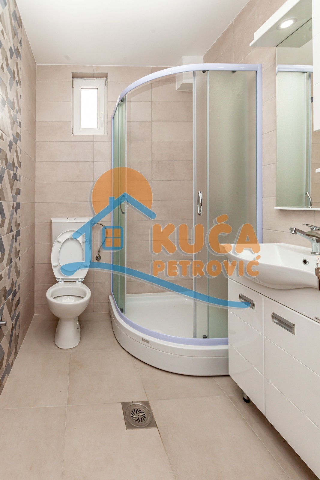 Dvosoban stan, 50.53 m2, Pantelej, Borska ID: p-08586 9