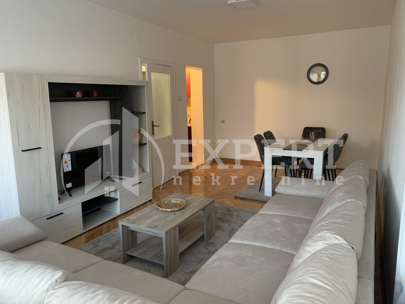 Dvosoban stan, 56 m2, Medicinski fakultet, Dragiše Cvetkovića ID: i-010992 2