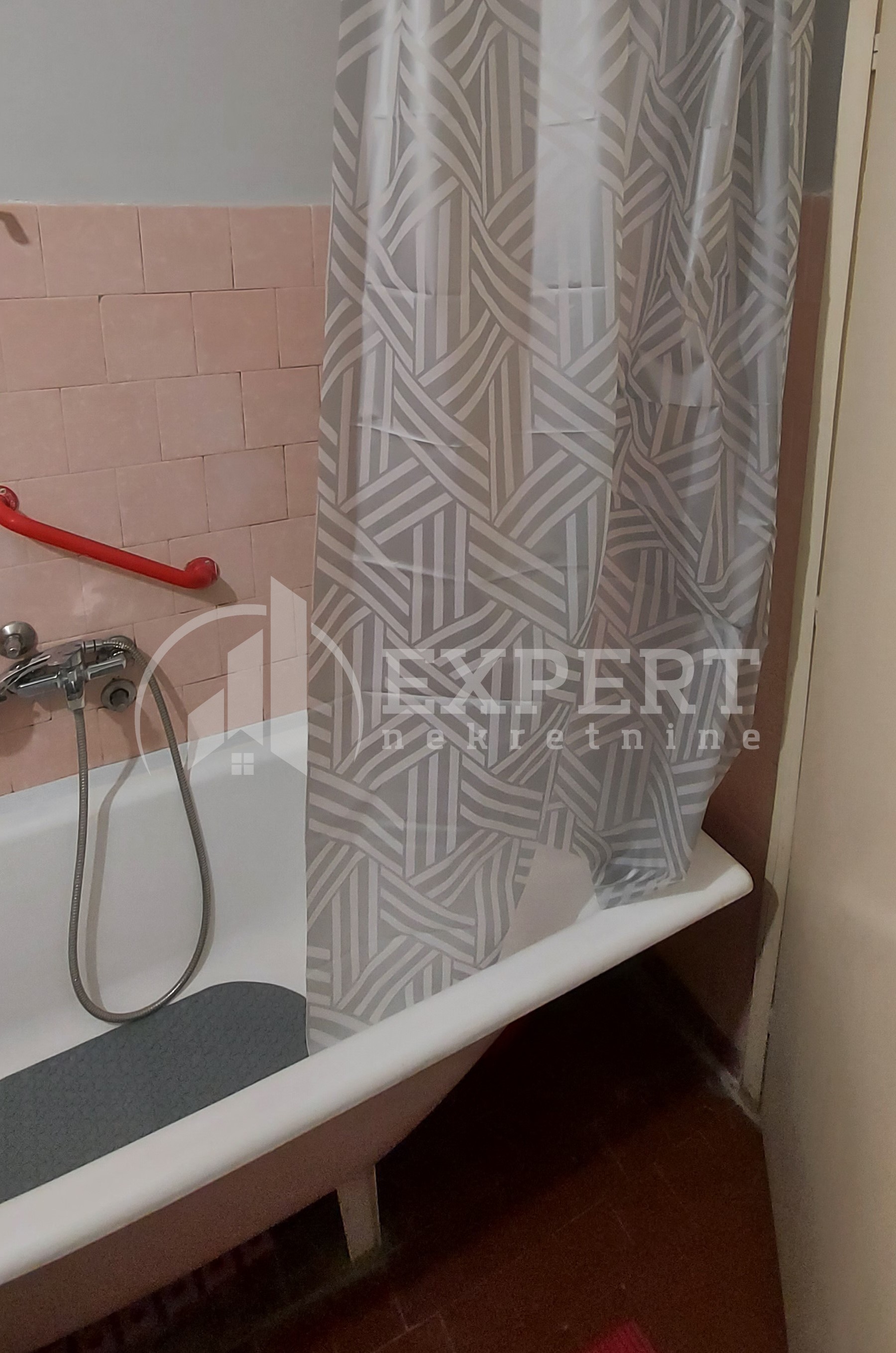 Dvosoban stan, 59 m2, Pantelej, Bulevar Svetog Pantelejmona ID: i-09686 16