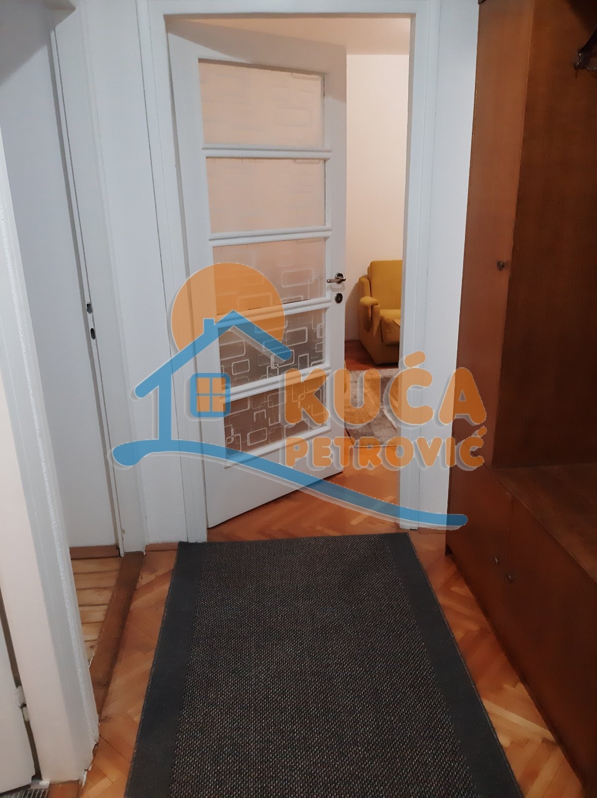 Dvosoban stan, 60 m2, Centar, Davidova ID: i-08076 10