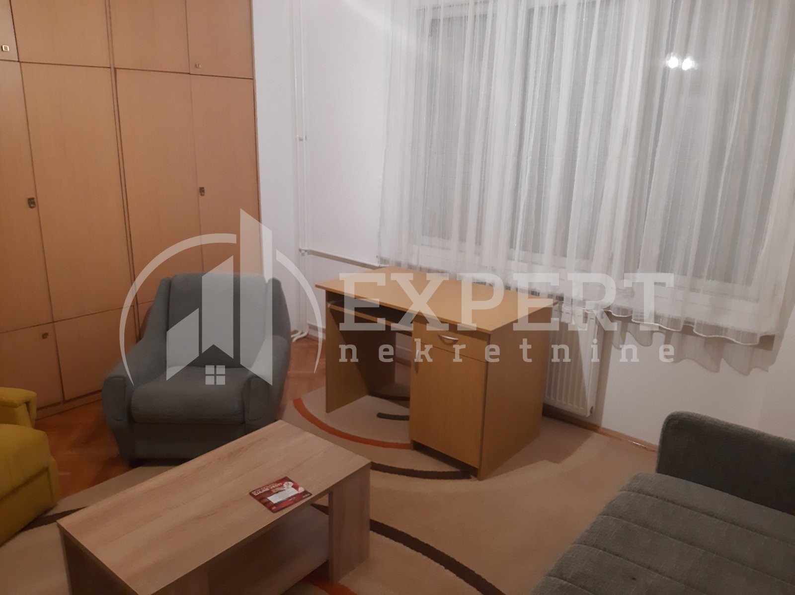 Dvosoban stan, 60 m2, Centar, Davidova ID: i-08076 7