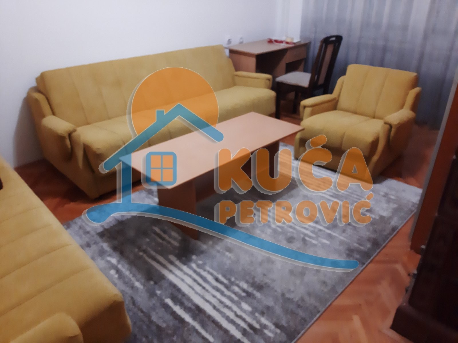 Dvosoban stan, 60 m2, Centar, Davidova ID: i-08076 2