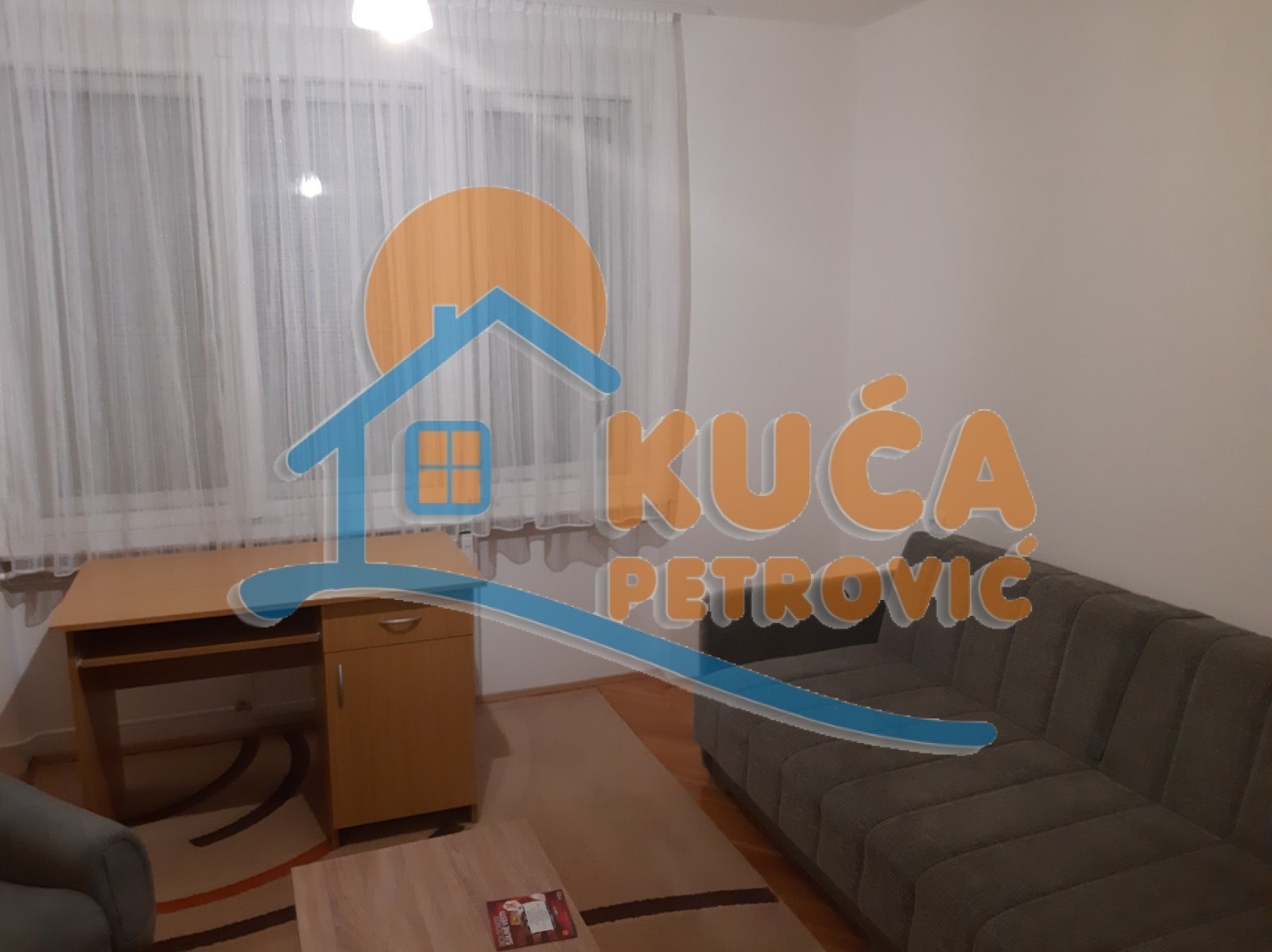 Dvosoban stan, 60 m2, Centar, Davidova ID: i-08076 6