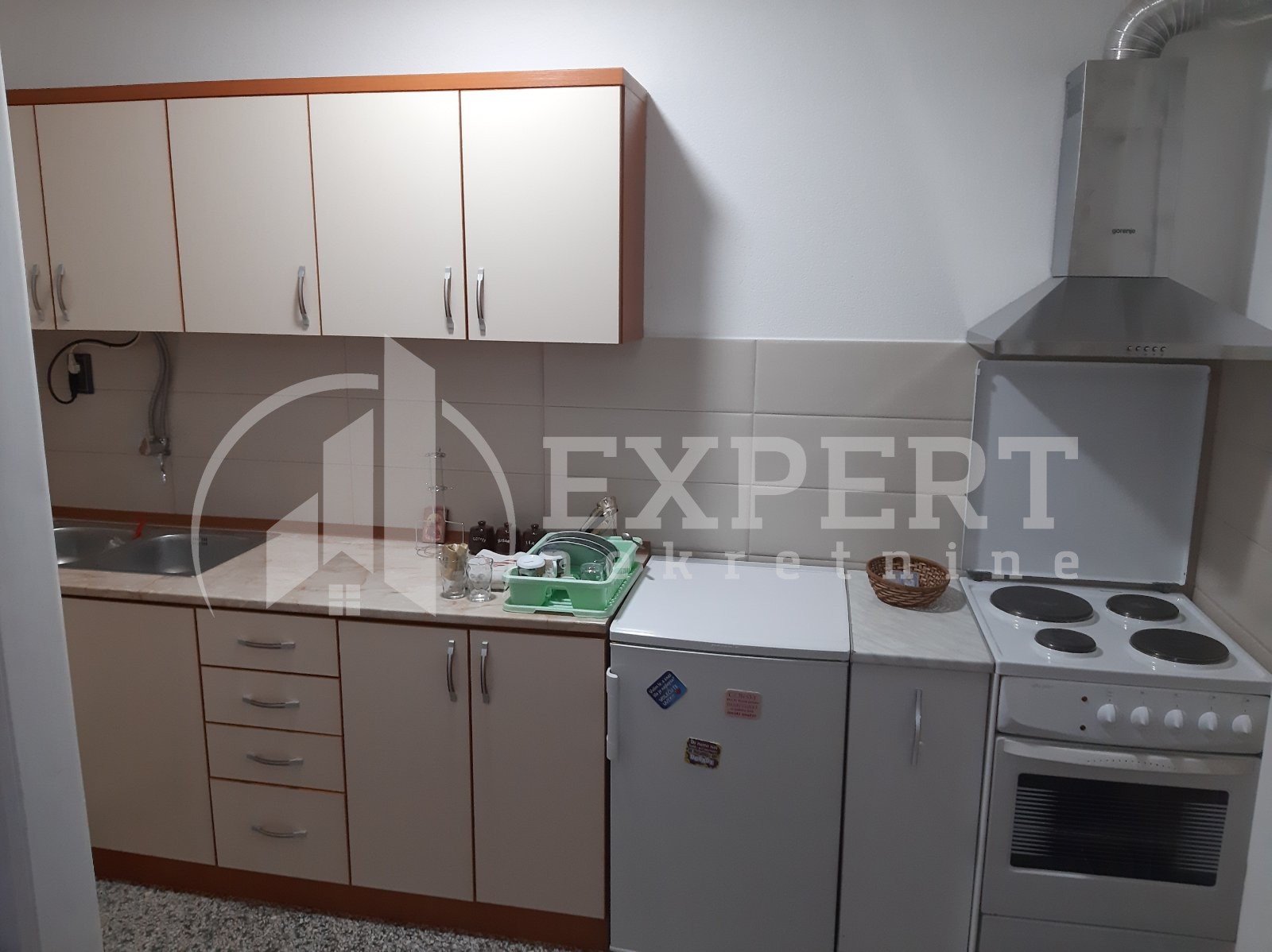 Dvosoban stan, 60 m2, Centar, Davidova ID: i-08076 3