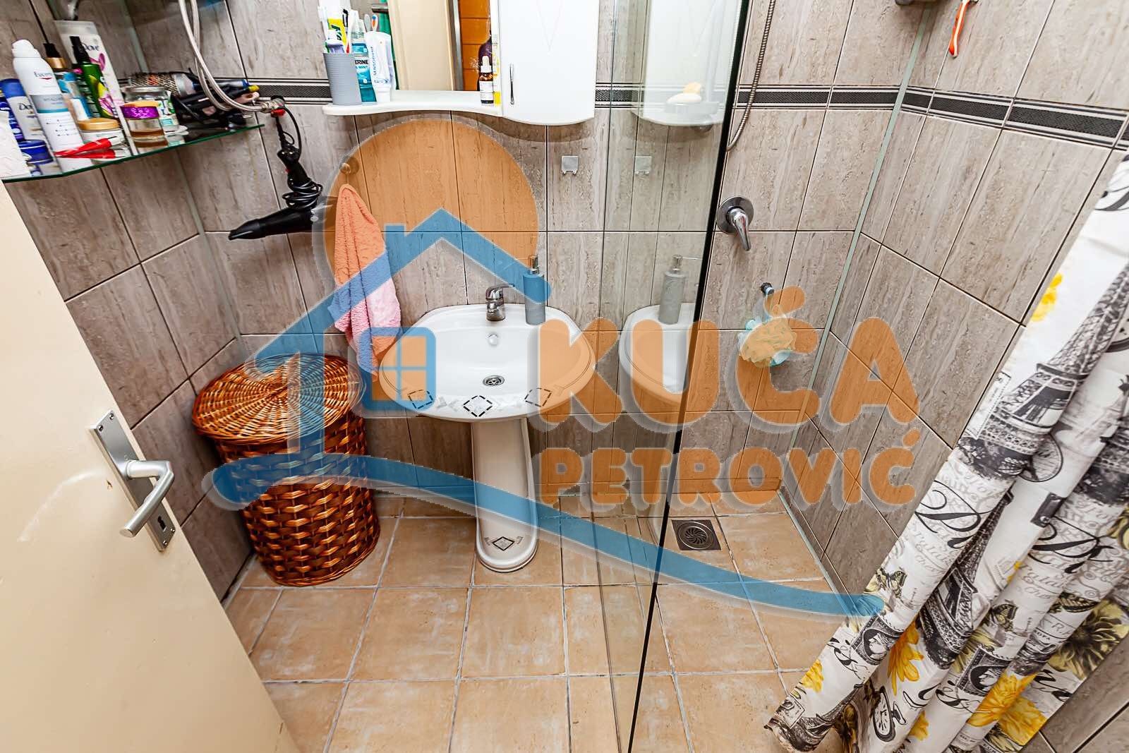 Dvosoban stan, 67 m2, Centar, Generala Milojka Lešjanina ID: p-010836 10