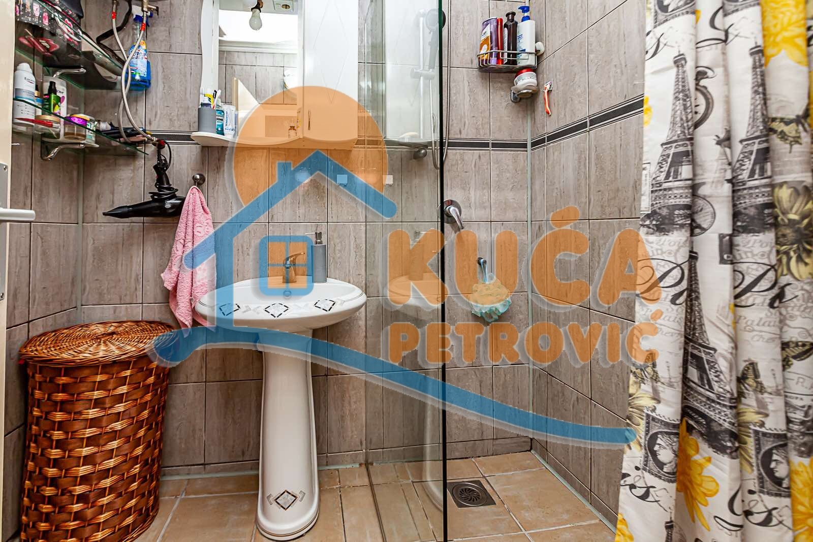 Dvosoban stan, 67 m2, Centar, Generala Milojka Lešjanina ID: p-010836 8