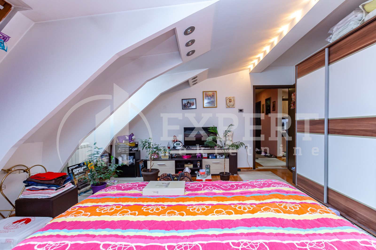 Dvosoban stan, 80 m2, Centar, Obilićev venac ID: p-06804 11