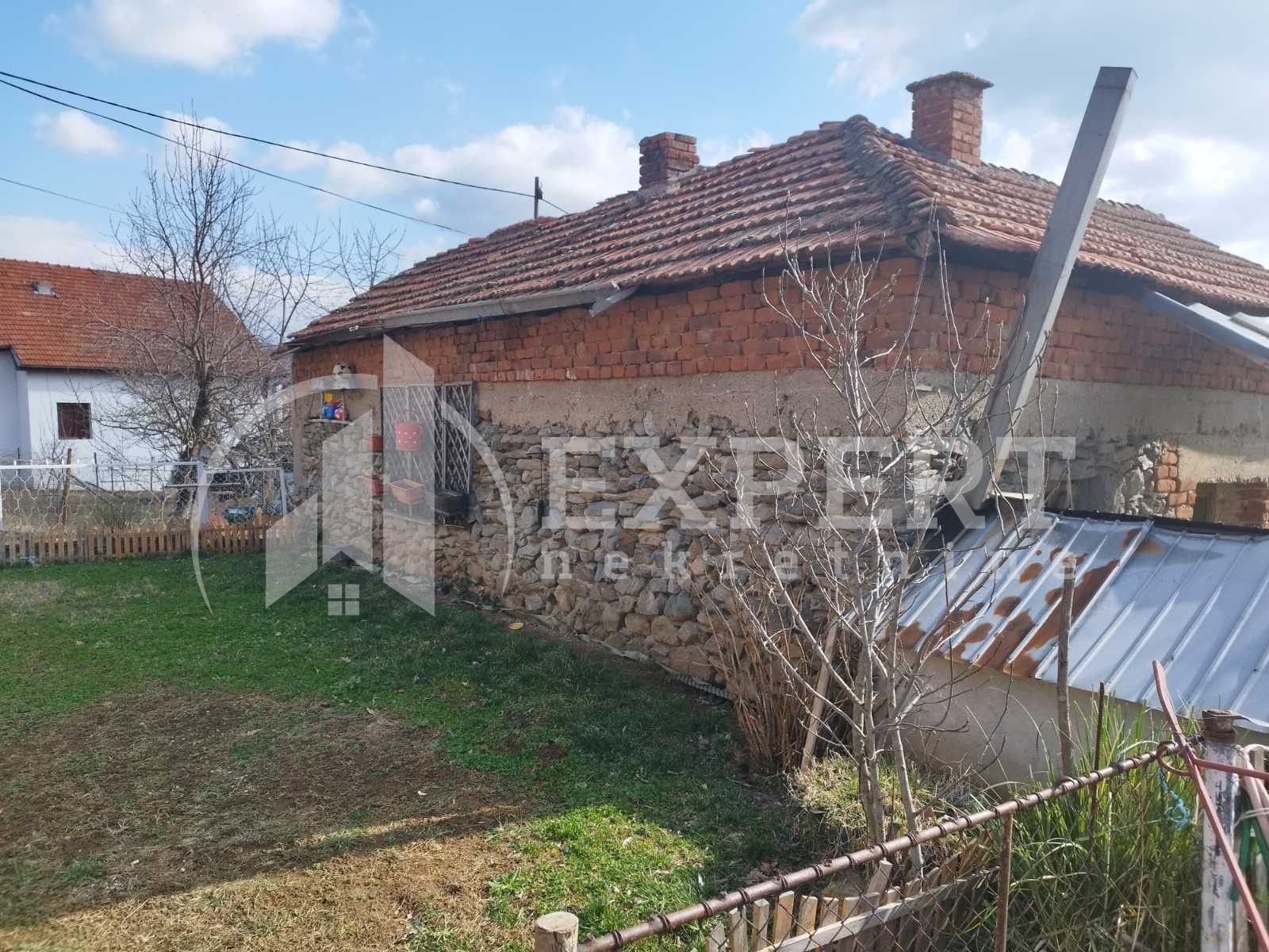 Dvosobna kuća, 57 m2, Knežica, Knežica ID: p-010826 14