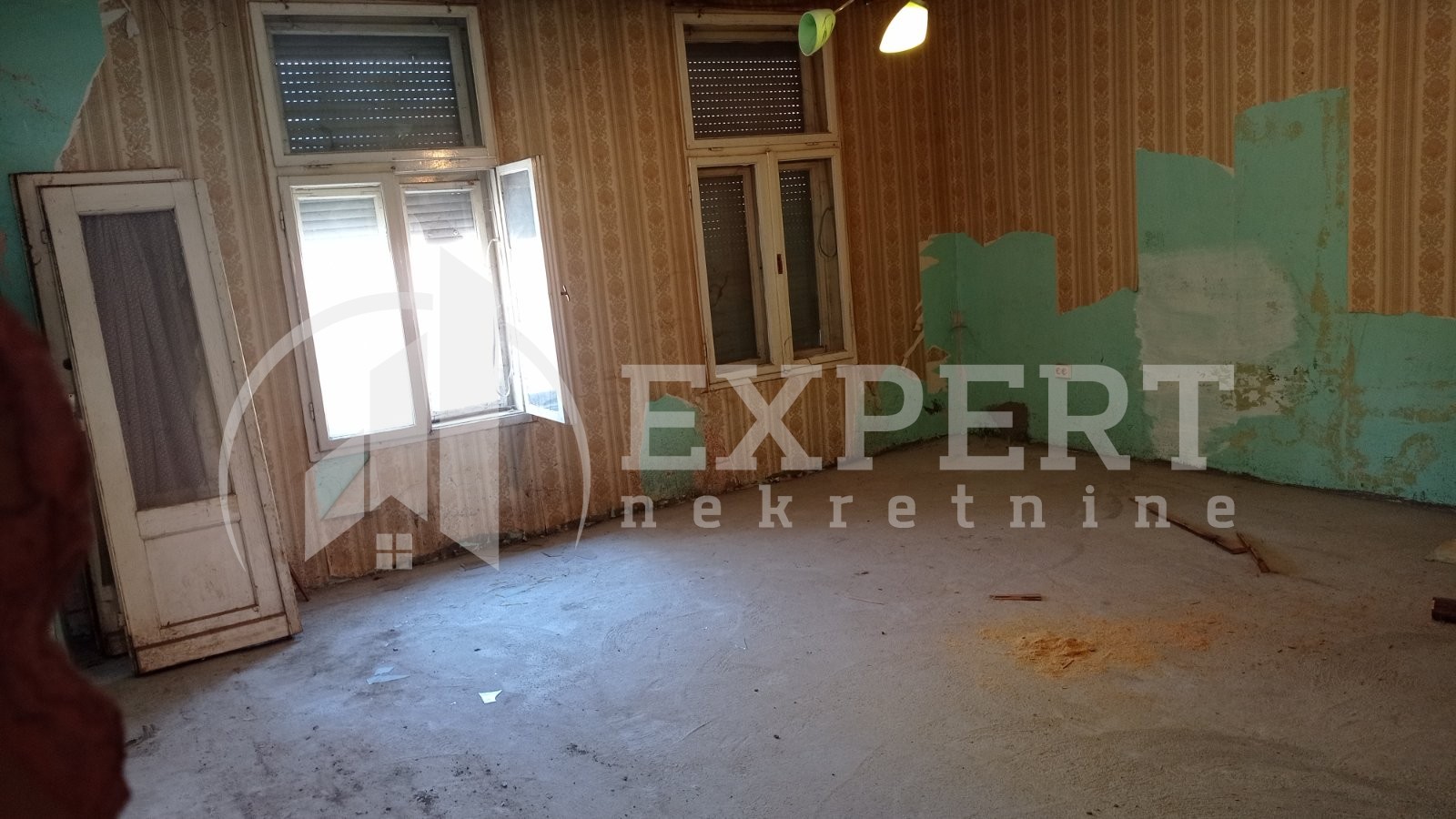 Dvosobna kuća, 70 m2, Knjaza Miloša ID: i-05637 2