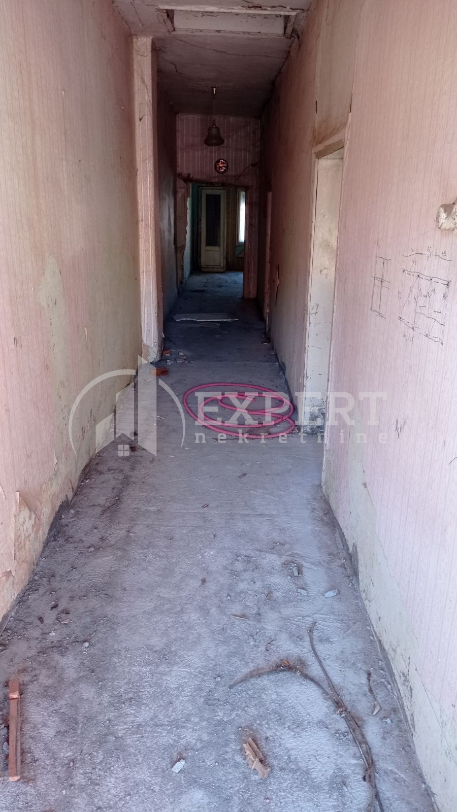 Dvosobna kuća, 70 m2, Knjaza Miloša ID: i-05637 7