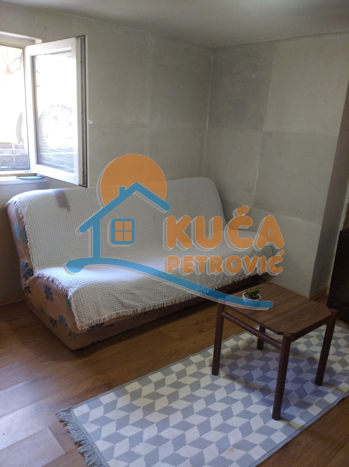 Jednosoban stan, 30 m2, Centar, Jeronimova ID: i-011211 2