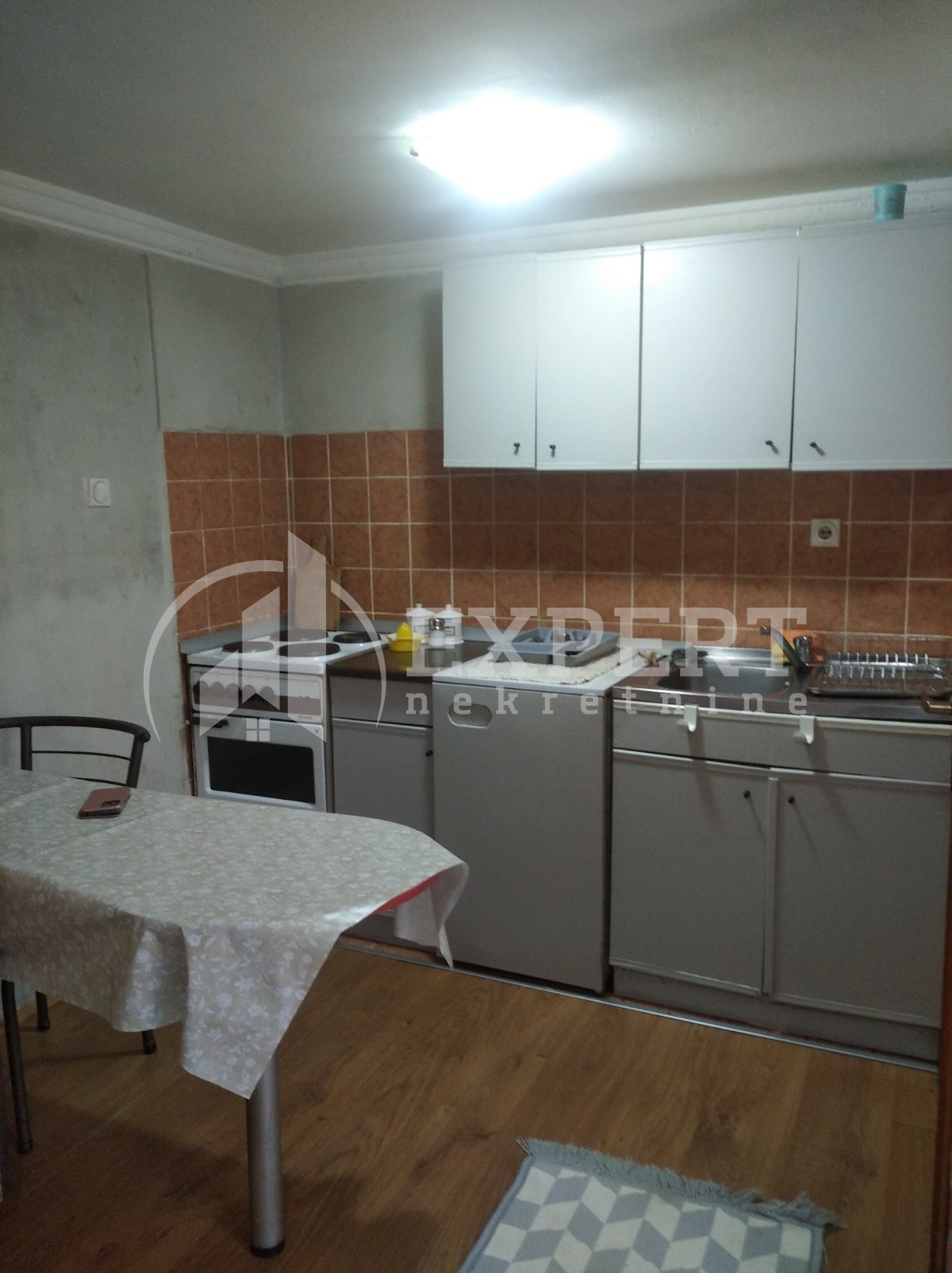 Jednosoban stan, 30 m2, Centar, Jeronimova ID: i-011211 6