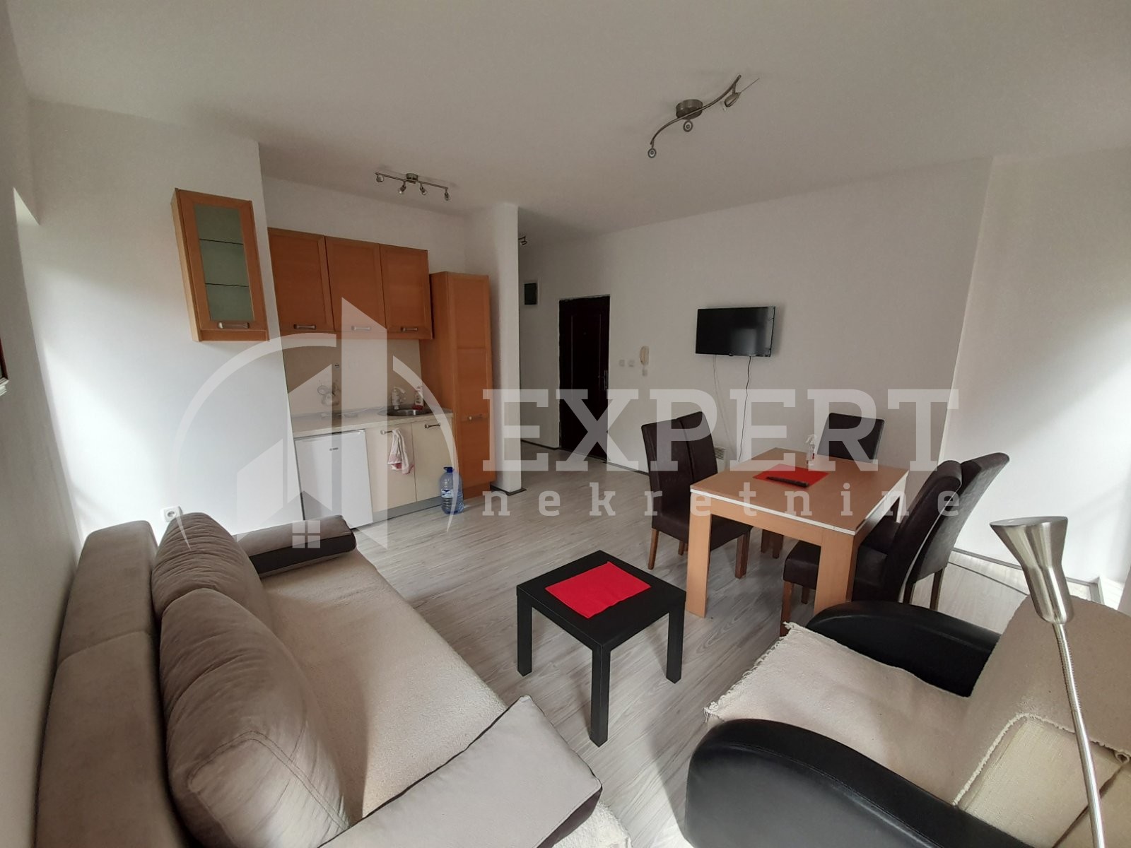 Jednosoban stan, 32 m2, Centar, Vikend naselje ID: p-06567 9